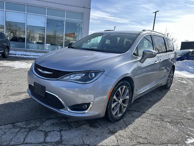 Chrysler Pacifica  2017 à Mississauga, Ontario