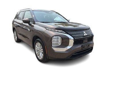 2023 Mitsubishi Outlander PHEV in Mississauga, Ontario