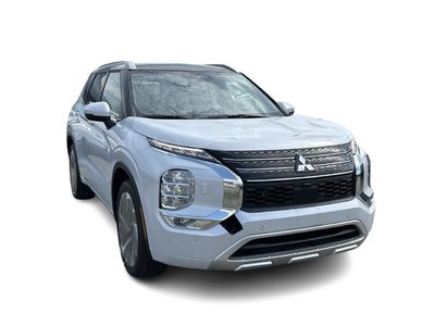 2025 Mitsubishi Outlander Plug-in Hybrid in Mississauga, Ontario