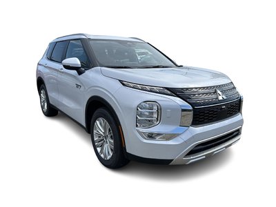 2025 Mitsubishi Outlander Plug-in Hybrid in Mississauga, Ontario