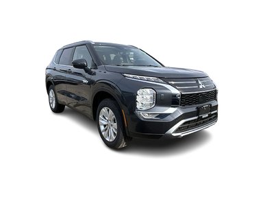 2026 Mitsubishi Outlander Plug-in Hybrid in Mississauga, Ontario