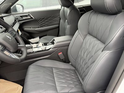 2026 Mitsubishi Outlander Plug-in Hybrid in Mississauga, Ontario