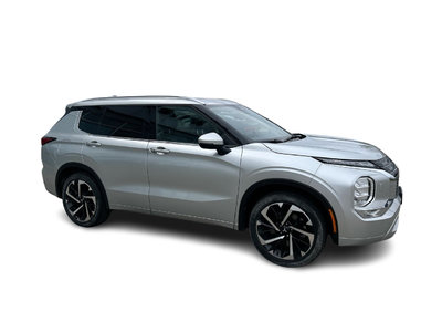 2023 Mitsubishi Outlander in Mississauga, Ontario