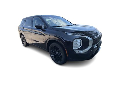 2023 Mitsubishi Outlander in Mississauga, Ontario