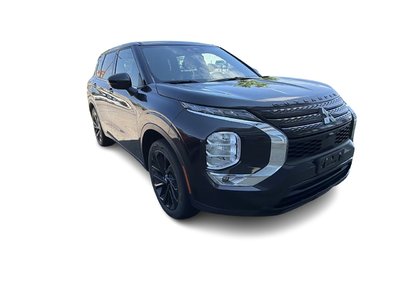 2023 Mitsubishi Outlander in Mississauga, Ontario