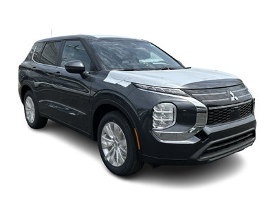 2025 Mitsubishi Outlander in Mississauga, Ontario