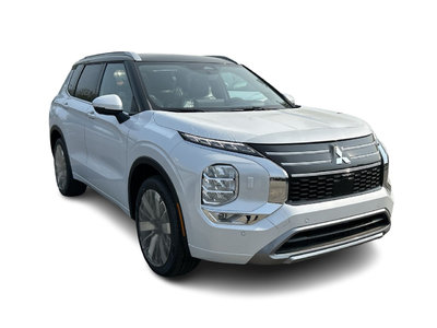 2025 Mitsubishi Outlander in Mississauga, Ontario