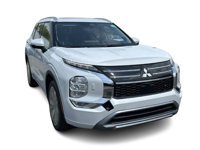2025 Mitsubishi Outlander in Mississauga, Ontario
