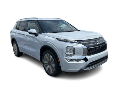 2025 Mitsubishi Outlander in Mississauga, Ontario