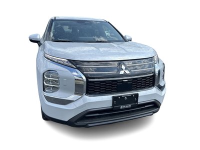 2025 Mitsubishi Outlander in Mississauga, Ontario