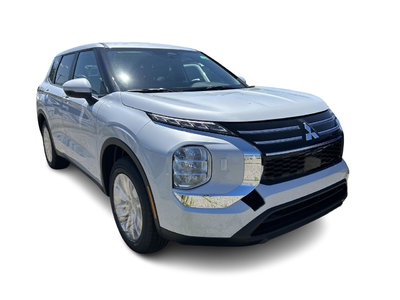 2025 Mitsubishi Outlander in Mississauga, Ontario