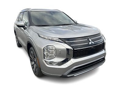 2025 Mitsubishi Outlander in Mississauga, Ontario