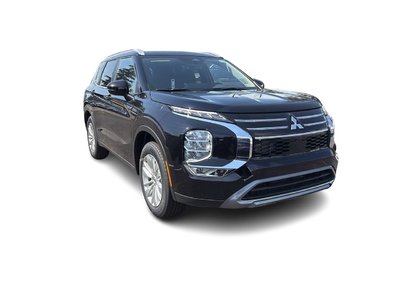 2026 Mitsubishi Outlander in Mississauga, Ontario
