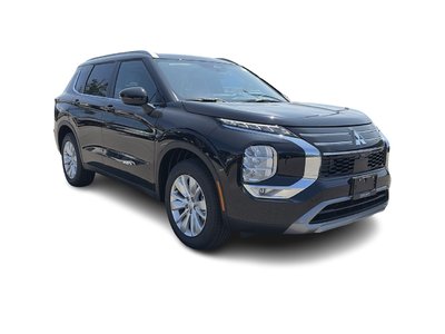2026 Mitsubishi Outlander in Mississauga, Ontario