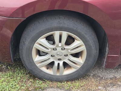 2010 Nissan Altima in Mississauga, Ontario