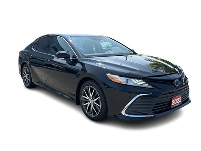 2022 Toyota Camry Hybrid in Mississauga, Ontario