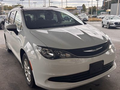2017 Chrysler Pacifica in North Vancouver, British Columbia
