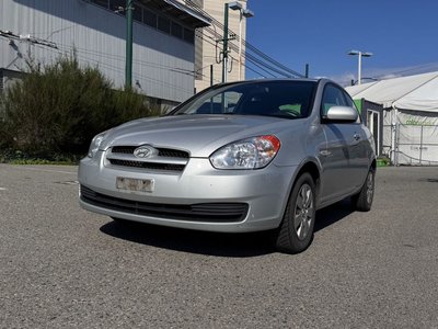 2010 Hyundai Accent in North Vancouver, British Columbia