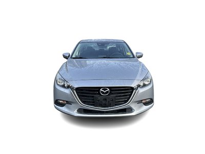 2018  3 in North Vancouver, British Columbia