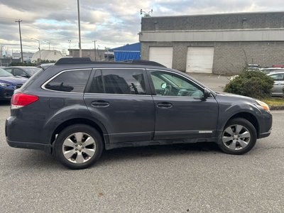 Subaru Outback  2011 à Vancouver, Colombie-Britannique