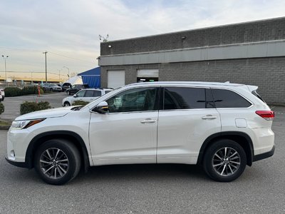 2017 Toyota Highlander in Richmond, British Columbia