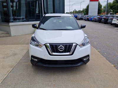 2020 Nissan KICKS