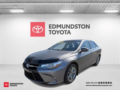 Image Toyota CAMRY SE 2016 Carré de chargement différé