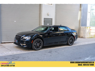 2023 Chrysler 300