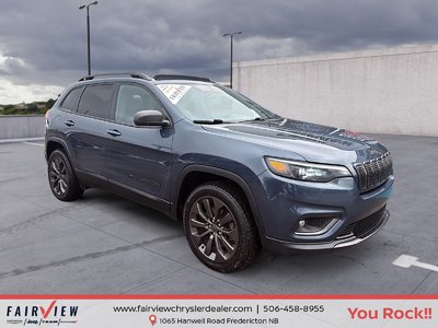 2021 Jeep Cherokee 80th Anniversary Leather, panoramic roof, trailer group