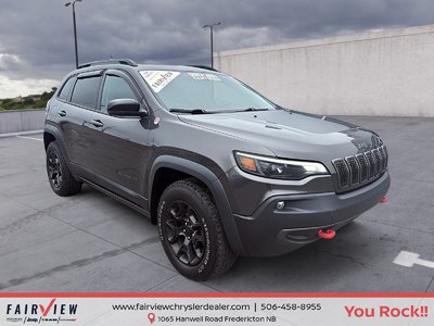 2022 Jeep Cherokee Trailhawk Elite With sun and sound group new brakes