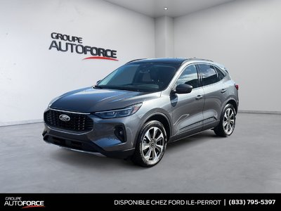 Ford Escape Platinum 2025 MOTEUR 2.5L HYBRIDE • TOIT PANORAMIQUE • ENS. DE REMORQUAGE CAT II • COMME NEUF !