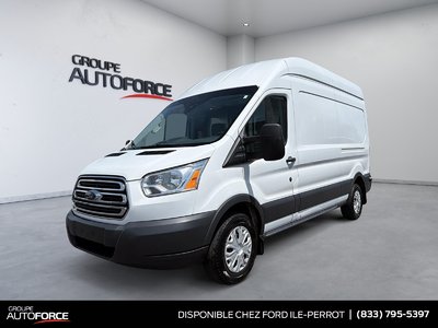 Ford Transit Cargo Van High Roof 2015 Ford Transit 350 toit surélevé 2015 — empattement de 148 po, moteur V6 3,7 L et tout l’espace nécess