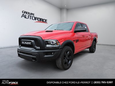 Ram 1500 Classic Warlock 2022 Ram 1500 Classic Warlock Crew Cab 2022 — V8 5,7 L, 4x4, boîte automatique 8 rapports, groupe tout-te