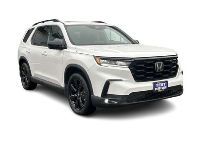 2025 Honda Pilot in Brampton, Ontario
