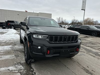 2022 Jeep Grand Cherokee 4X4 in Mississauga, Ontario