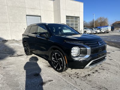 2022 Mitsubishi Outlander in Mississauga, Ontario