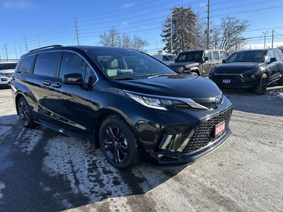 2024 Toyota Sienna Hybrid in Mississauga, Ontario