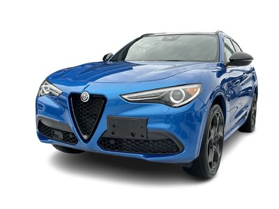 Alfa Romeo Stelvio  2022 à Vancouver, Colombie-Britannique