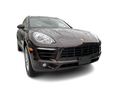 Porsche Macan  2015 à Vancouver, Colombie-Britannique