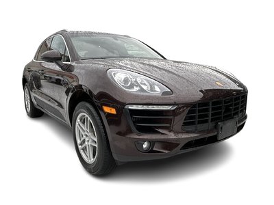 Porsche Macan  2015 à Vancouver, Colombie-Britannique