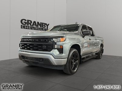 Chevrolet Silverado 1500 Custom crewcab boite 6.6 moteur 2.7L 2023 le centre de l usage en estrie