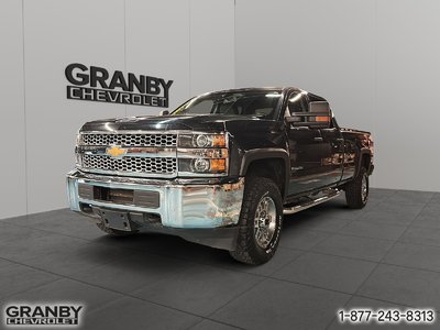 Chevrolet Silverado 2500HD Work Truck boite longue 8pi moteur essence 2019 le centre de l usage en estrie