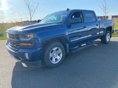 2017 Chevrolet Silverado 1500 LT+ V8 5.3L+ 4WD+ CREW CAB+CARPLAY+ CAMERA+ WOW!++