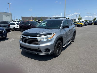 Toyota Highlander LE + CAMERA + BLUETOOTH + A/C + WOW!+++ 2015