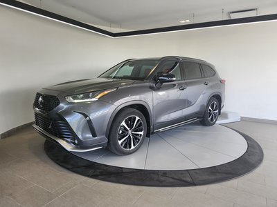 Toyota Highlander XSE + CUIR ROUGE + TOIT + CARPLAY + A/C + RARE +++ 2021
