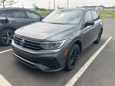 Volkswagen Tiguan Comfortline R-Line Black Edition +TOIT+ CUIR+ WOW! 2023