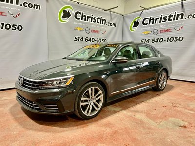 Volkswagen PASSAT HIGHLINE SUNROOF SIEGE EN CUIR CHAUFFANT GPS 2017
