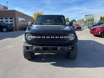 2023 Ford Bronco WILDTRAK 35-inch off-road tires on 17-inch wheels, 6 cylinders, 2.7 liters, 4X4