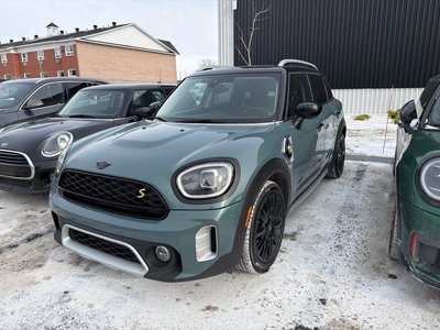 2023 MINI Cooper Countryman Base 100% Electric | Over 1 year original warranty remaining !!
