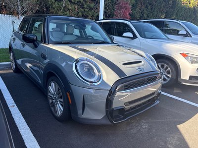 2023 MINI Cooper S Base Premium + Line